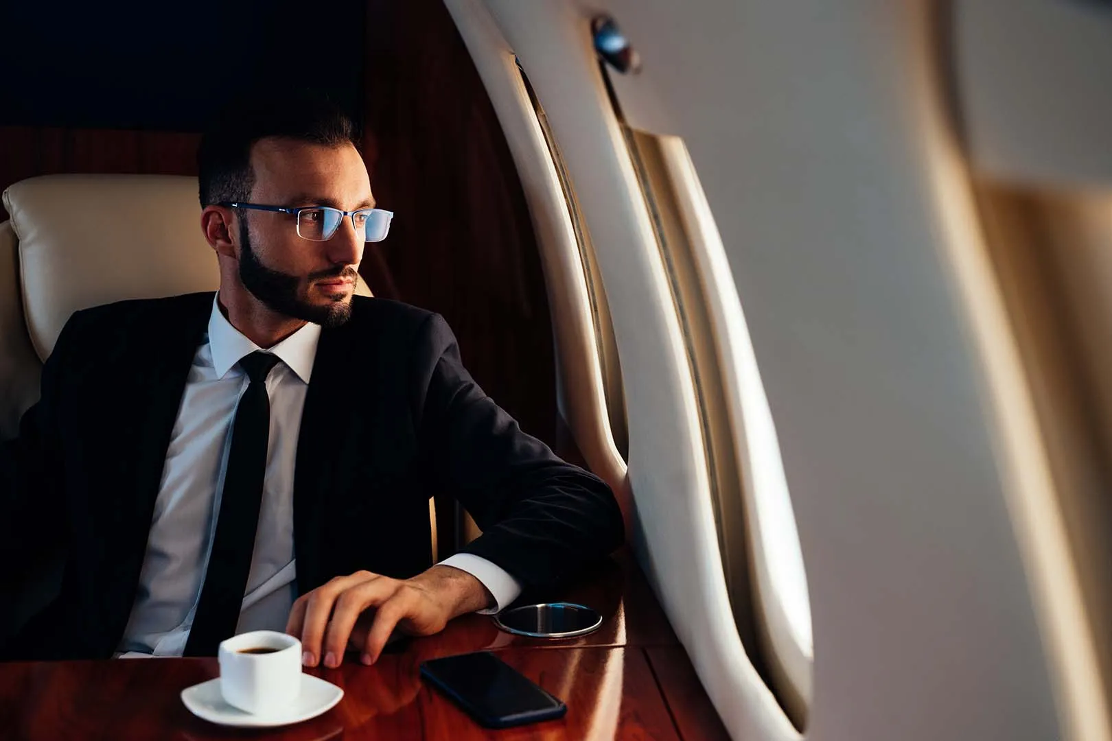 Únete al imán de millonarios